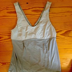 Lululemon workout top gray